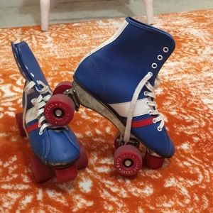 VINTAGE official roller derby skates